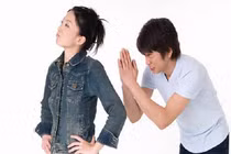 Những hành động "không thể hiểu nổi" khi phụ nữ ghen tuông