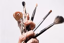 Trang điểm sai cách: Nguyên nhân lớn dẫn đến mụn trứng cá