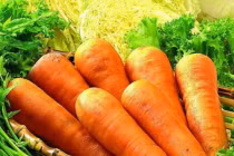 Mua cà rốt chọn củ màu sẫm là đúng hay sai?
