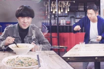 Video: Cười rung rốn: Đỉnh cao nghệ thuật “ăn chùa“