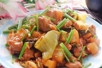 Mát trời làm các món xào dưa chua ăn mới đã