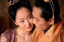 Hoàng đế say rượu thị tẩm nhầm người, không ngờ tạo ra kết quả ấn tượng