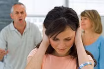 Bố mẹ chồng bộc lộ bản chất ham của khi con dâu báo hiếu bố mẹ đẻ