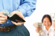 Ông chồng muối mặt vì bị vợ rút sạch tiền trước khi đi nhậu