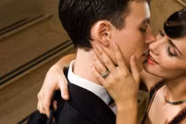 Đàn ông ngoại tình vì để "cứu" hôn nhân?