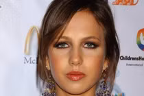 Cô gái có 800 triệu USD và cuộc đời “khốn khổ” kể từ khi giàu có