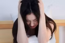 Tôi chết lặng khi nghe tiếng phụ nữ phòng bên cạnh đêm tân hôn