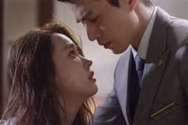 Trong buổi tiệc mừng của nhà vợ, tôi cay đắng phát hiện ra sự thật