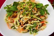 Không thử hơi phí: Nộm ổi lạ miệng dễ làm, ai ăn cũng nghiền