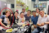 Trương Ngọc Ánh lộ thân hình to ngang ngửa "phi công" kém 14 tuổi