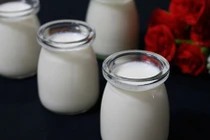 Cách làm sữa chua “dễ ợt” thế này, sao phải mua ngoài quán?