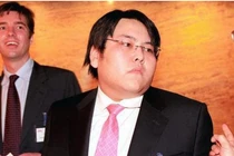 Chân dung người thừa kế chịu chơi nướng 46.000 tỷ chỉ trong 10 năm