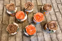 Cách làm bánh cupcake hình hoa hồng tặng chị em ngày 8/3