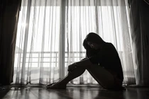 Cô đơn không chỉ buồn mà còn HỦY HOẠI SỨC KHỎE đáng sợ