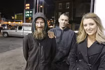 Giúp cô gái, người đàn ông bất ngờ nhận được sự trả ơn đặc biệt