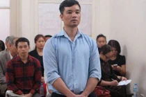 Kẻ trộm vàng gây chấn động Hà Nội định cắn lưỡi tự vẫn