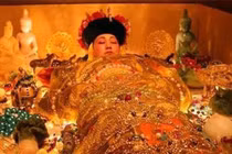 Từ Hy Thái hậu tuẫn táng 100 đứa trẻ vô tội cùng mình vì sợ ma