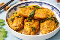 Chỉ cần thêm thứ này, món cánh gà sẽ vàng giòn, thơm ngon bất ngờ