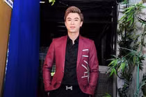 Bị tố lấy cắp iPhone 5, ca sĩ Hồ Việt Trung phẫn nộ