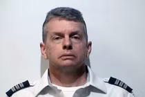 Hành khách 'tá hỏa' khi phi công bị bắt vì giết người ở sân bay