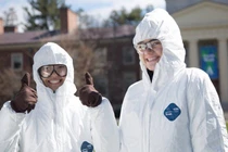 Video: Bên trong trường trung học tốt nhất nước Mỹ