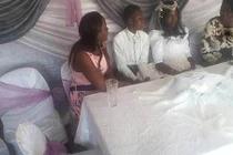 Cặp đôi “thuê” người đóng giả cô dâu, chú rể làm điều khó tin