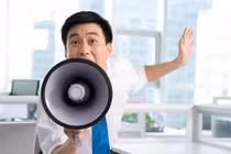 Xem tướng người hay khoe khoang, sĩ diện, thích thể hiện