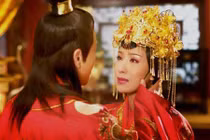 Hoàng đế Trung Hoa và mối tình điên dại với bảo mẫu già hơn 19 tuổi