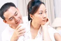 Bức ảnh họp lớp phơi bày sự thật về người vợ tôi hết mực tin tưởng