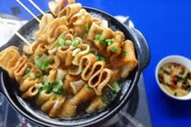 Video: Lẩu chả cá biến tấu theo kiểu Hàn Quốc sưởi ấm mùa đông