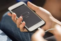 Mỗi tháng làm việc này 1 lần, pin điện thoại “cùi” cũng khỏe như trâu