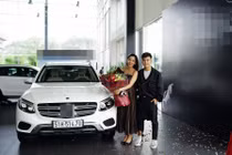 Ưng Hoàng Phúc tặng quà vợ chính thức trở thành "người chồng quốc dân"