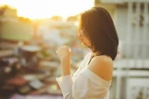 Phụ nữ nhớ 13 bài học "xương máu" này để cả đời không đau thương