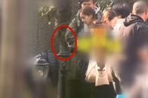 Angela Baby lại bị chỉ trích thậm tệ vì thói quen nghiện hút thuốc lá