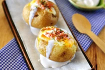 Video: Khoai tây nướng phô mai thơm lừng siêu hấp dẫn