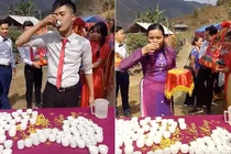 Video: Nhà trai bối rối vì phải uống hết 99 chén rượu mới được đón dâu