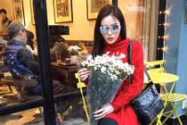 Kỳ Duyên xuống phố với toàn túi xách hiệu xa hoa