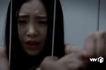 Dân mạng chỉ trích cảnh Quỳnh Kool bị tét mông bạo lực