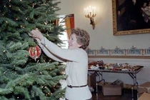 Những Giáng sinh đầu tiên ở Nhà Trắng: Từ thời Kennedy tới Trump