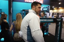 Video: Phát minh dị của người Nhật - 'điều hòa di động', chống nóng mọi nơi