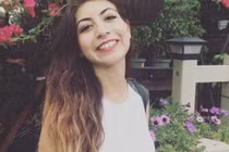 Đi du lịch một mình, nữ ca sĩ bị cưỡng hiếp, tử vong trong tình trạng lõa thể