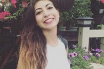 Đi du lịch một mình, nữ ca sĩ bị cưỡng hiếp, tử vong trong tình trạng lõa thể