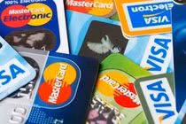 Video: Suýt ngồi tù vì cho bạn mượn thẻ ATM