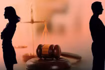 Ăn ở quá bẩn thỉu, người chồng ly hôn vợ sau 23 năm chung sống