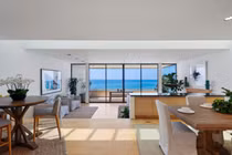 Bên trong căn penthouse 5 triệu USD của mỹ nhân Wonder Woman