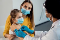 Vaccine COVID-19 cho trẻ em khác gì vaccine cho người lớn