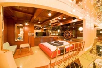 Sinh viên Nhật trả số tiền lớn để tận hưởng đêm Giáng sinh lãng mạn