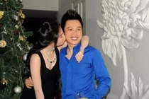 Hôn hít kiểu Ngọc Trinh - Vũ Khắc Tiệp: Hết dễ thương chỉ còn phản cảm