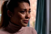 Nỗi đau tột cùng của cô gái bị ép lấy chồng từ thuở 15