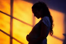 Giải mã 3 câu chuyện sinh con “khó tin nhất” thời hiện đại